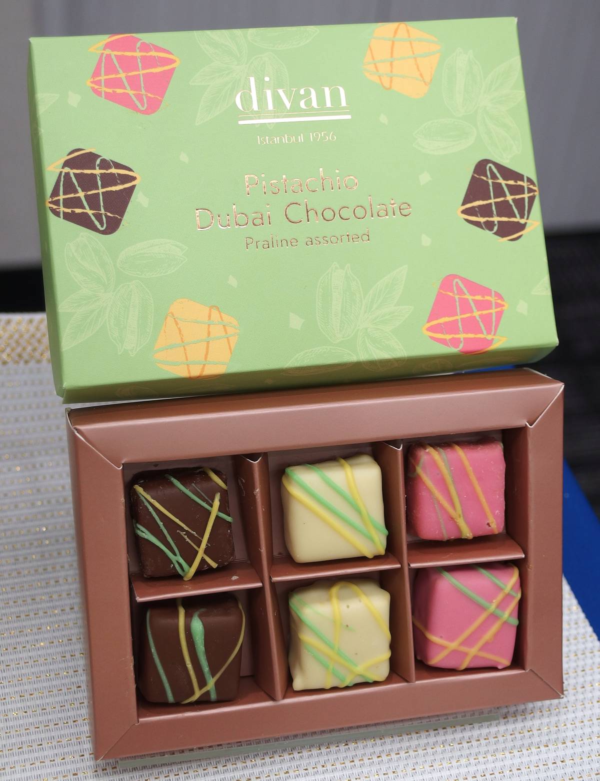 divan ドバイチョコレート