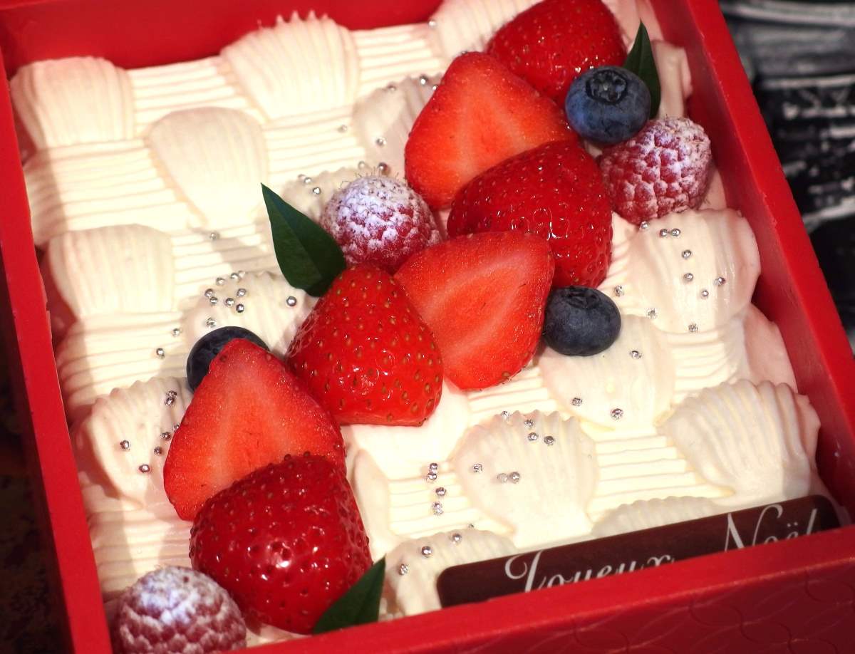 嘉山農園の苺ショートケーキ