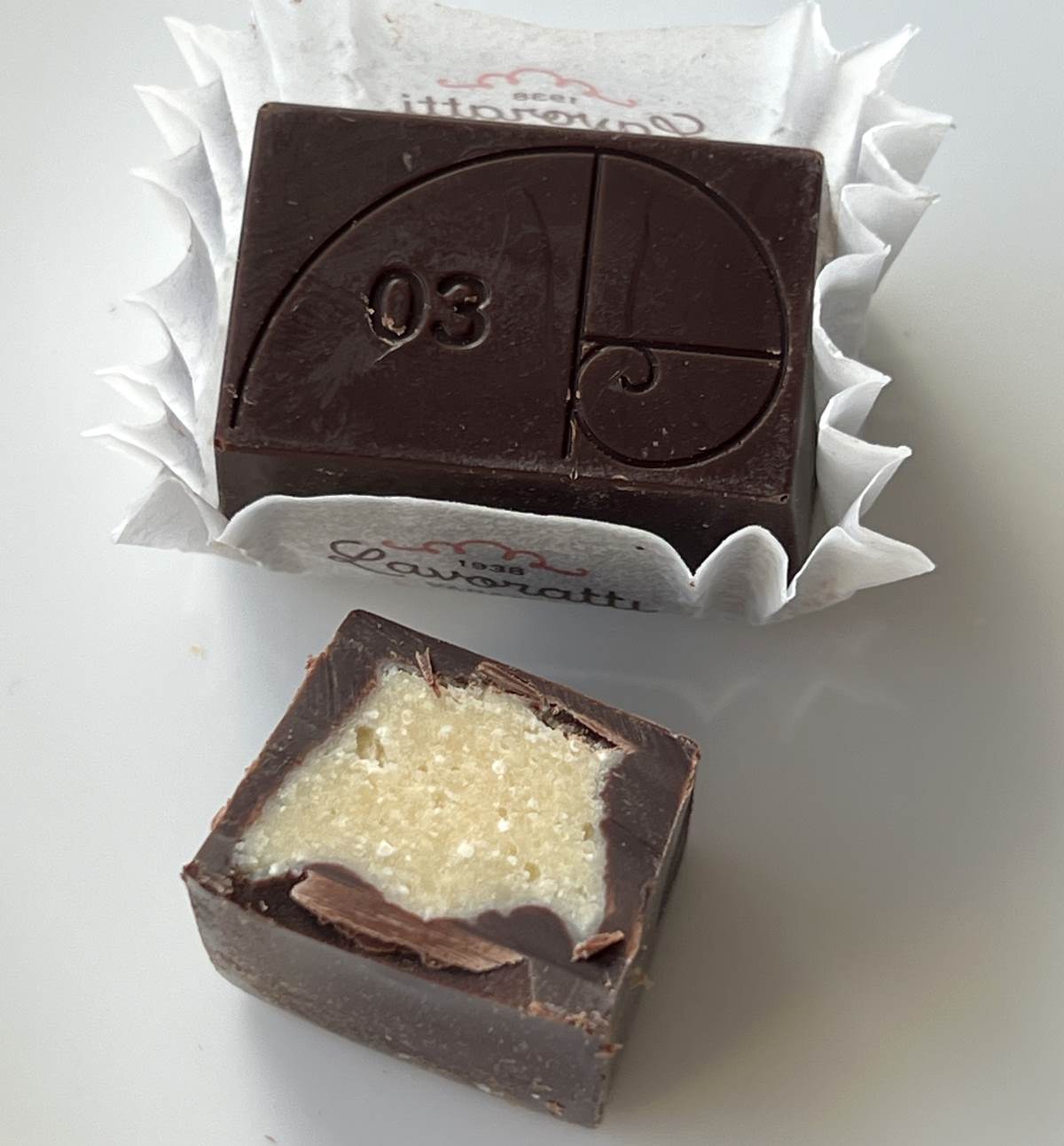 No.3 ダークチョコレート 60% × パルミジャーノ・レッジャーノ 熟成24カ月