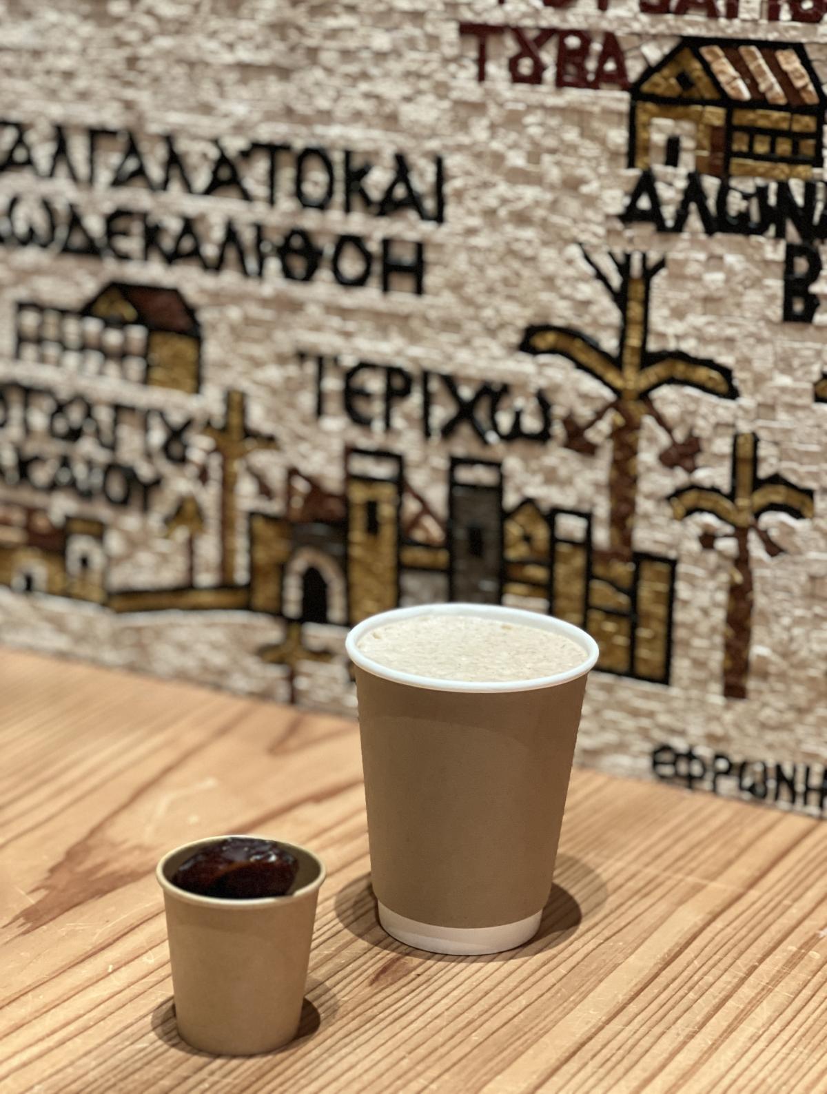 ヨルダンパビリオン デーツシェイク