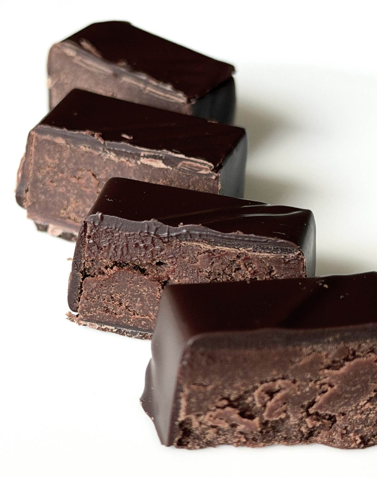 グランクリュの産地別ボンボンの断面