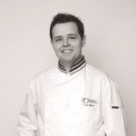 2023年「ルレ・デセール」加入。世界大会金賞のロイック・ベジア率いる南仏の気鋭「ベジア・フレール」