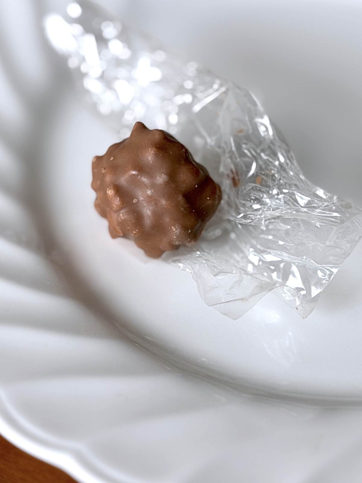 マカデミアナッツのプラリネ