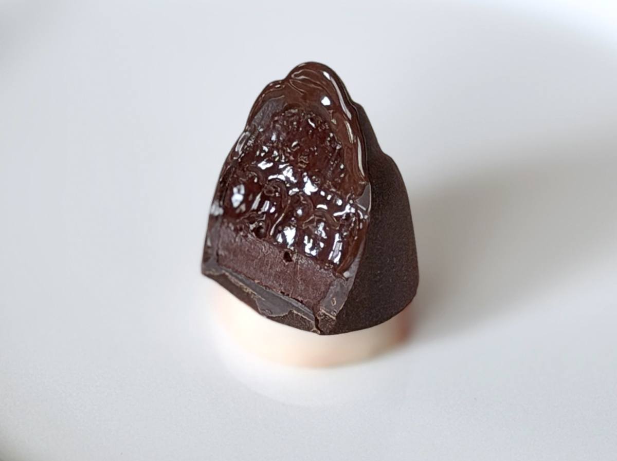 Ultimate Takenoko（たけのこの里 × シェ・シバタ）断面