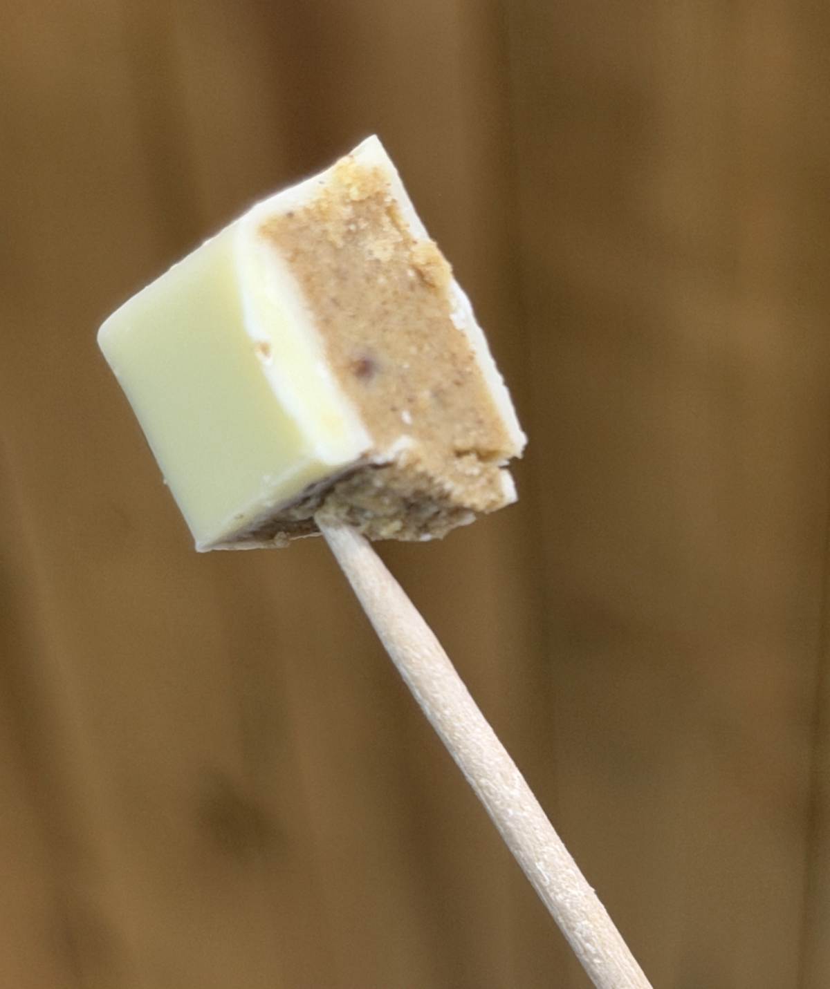 金胡麻のプラリネ