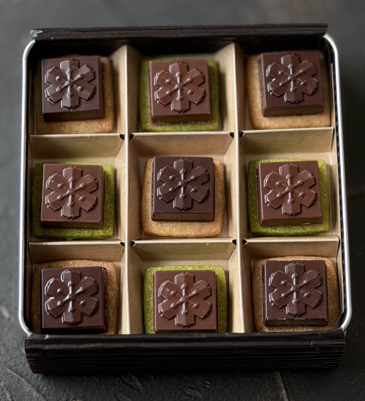 カレ・ピュール・ブール・プラリネ・サクラ